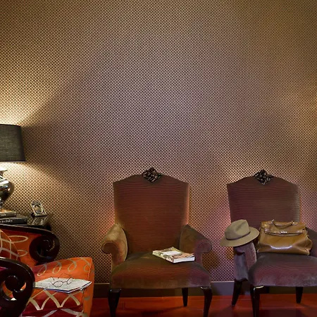 Du Eugène Hotel